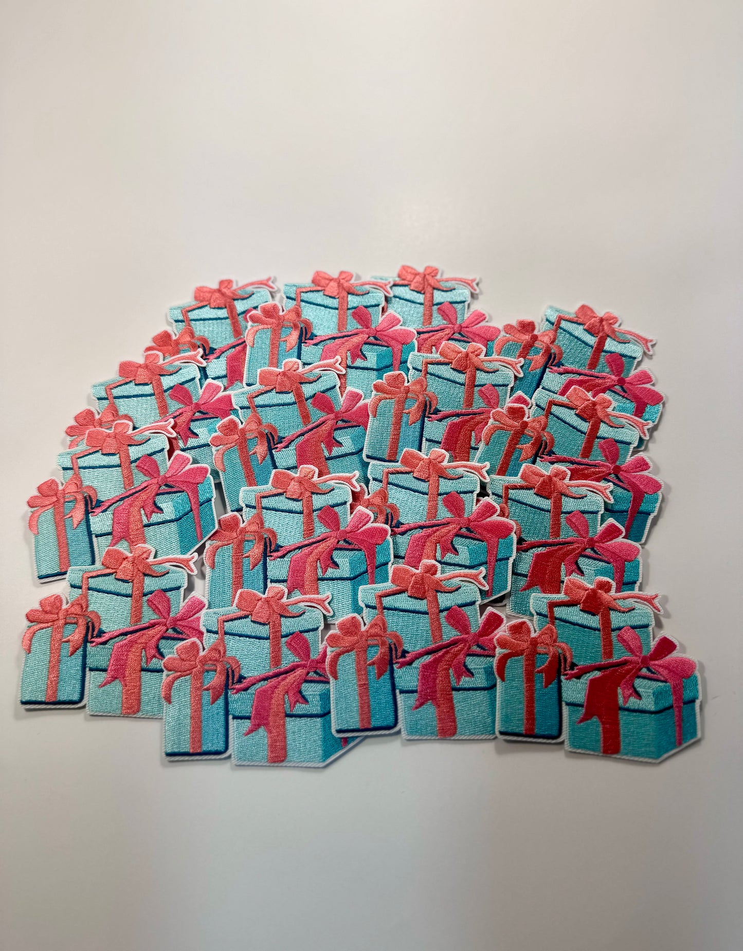 Christmas Gift patch, Embroidered Christmas Patch, Iron On Patch, Small Pink and Turquoise Christmas Presents, Christmas Gifts