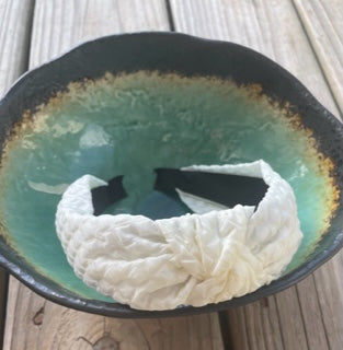 Off White Head Band/Hair Accessories