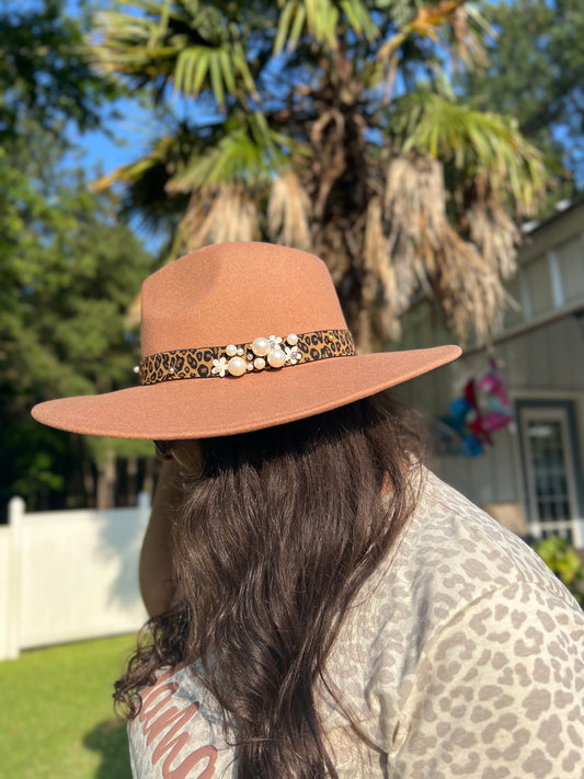 Flat Brim leopard print with pearls Woven Hat